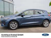 Gebraucht Ford Fiesta Titanium 125 PS (91 kW) 2023 Chromablau metallic Kleinwagen