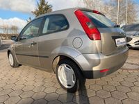 Gebraucht Ford Fiesta 80 PS (58 kW) 2004 Silber Kleinwagen