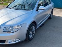 Gebraucht Skoda Superb 160 PS (117 kW) 2011 Grau Limousine