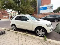 Gebraucht Mercedes ML350 Edition 231 PS (169 kW) 2011 Weiß SUV