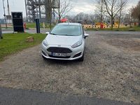 Gebraucht Ford Fiesta SYNC Edition 82 PS (60 kW) 2013 Silber Kleinwagen