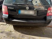 Gebraucht VW Passat 101 PS (74 kW) 2003 Schwarz Kombi