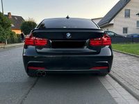 Używany BMW 320 184 KM (135 kW) 2015 Czarny Sedan/Limuzyna
