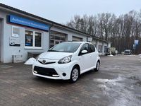 Gebraucht Toyota Aygo Cool 68 PS (50 kW) 2013 Weiß Kleinwagen