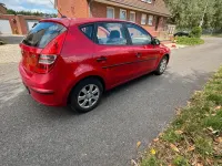 Gebraucht Hyundai i30 109 PS (80 kW) 2008 Rot Kleinwagen