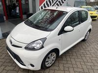 Gebraucht Toyota Aygo Cool 68 PS (50 kW) 2014 Weiß Kleinwagen