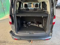 Gebraucht Ford Tourneo 101 PS (74 kW) 2017 Grau Van / Kleinbus
