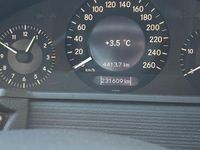 Gebraucht Mercedes 220 150 PS (110 kW) 2002 Silber Limousine