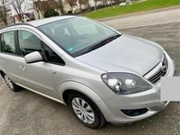 Gebraucht Opel Zafira 140 PS (102 kW) 2012 Silber Van / Kleinbus