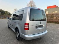 Gebraucht VW Caddy Maxi 102 PS (75 kW) 2012 Silber Van / Kleinbus