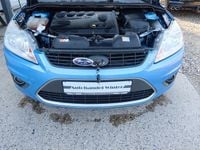 Gebraucht Ford Focus Ghia 136 PS (100 kW) 2010 Blau Kombi