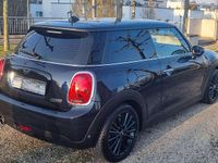 Gebraucht Mini Cooper 136 PS (100 kW) 2020 Schwarz Kleinwagen