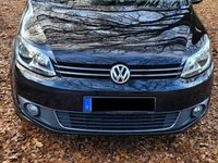 Gebraucht VW Touran Cup 105 PS (77 kW) 2015 Schwarz Van / Kleinbus