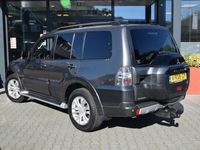 Gebraucht Mitsubishi Pajero 190 PS (139 kW) 2017 Grau SUV