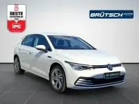 Gebraucht VW Golf VIII R-line 131 PS (96 kW) 2020 Oryxwhite perlmutteffekt Limousine
