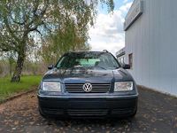 Second-hand VW Bora 101 CP (74 kW) 2002 Gri Break