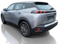Gebraucht Peugeot e-2008 Active 100 kW (136 PS) 2021 Silber SUV