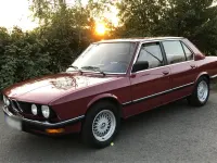 Gebraucht BMW 525 122 PS (89 kW) 1986 Rot Limousine