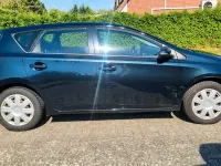 Gebraucht Toyota Auris Edition 132 PS (97 kW) 2014 Blau Limousine