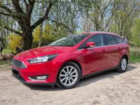 Gebraucht Ford Focus Titanium 120 PS (88 kW) 2018 Rot Kombi
