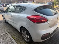 Gebraucht Kia Ceed Edition 7 135 PS (99 kW) 2013 Weiß Kleinwagen