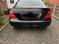 Gebraucht Mercedes E240 Avantgarde 177 PS (130 kW) 2003 Grün Limousine