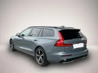 Gebraucht Volvo V60 Plus 455 PS (334 kW) 2023 Manufacturer Kombi