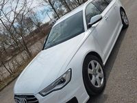 Gebraucht Audi A6 Ambiente 218 PS (160 kW) 2015 Weiß Kombi