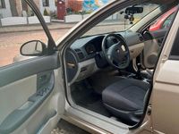 Gebraucht Kia Cerato 105 PS (77 kW) 2005 Limousine