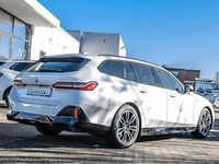 Gebraucht BMW 520 Comfort Edition 197 PS (144 kW) 2025 Weiß Kombi