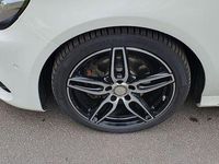 Gebraucht Mercedes A200 AMG line 156 PS (114 kW) 2017 Weiß Limousine