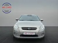 Gebraucht Kia Ceed 126 PS (92 kW) 2010 Silber Kleinwagen