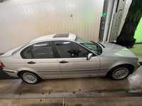Gebraucht BMW 318 118 PS (86 kW) 1998 Silber Limousine