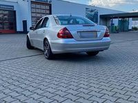 Gebraucht Mercedes E320 204 PS (150 kW) 2004 Silber Limousine
