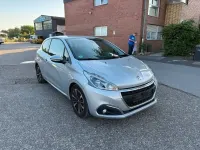 Gebraucht Peugeot 208 Allure 99 PS (72 kW) 2016 Grau Kleinwagen