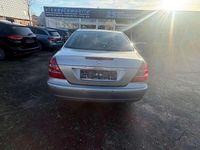 Gebraucht Mercedes E320 Avantgarde 204 PS (150 kW) 2002 Beige Limousine