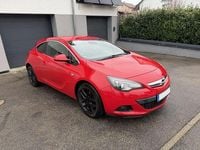 Gebraucht Opel Astra GTC Innovation 165 PS (121 kW) 2012 Rot Limousine