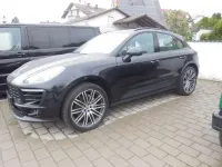 Gebraucht Porsche Macan 258 PS (189 kW) 2016 Tiefschwarzmetallic SUV