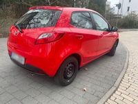 gebraucht Mazda 2 2013 96.500 Garagenwagen