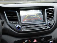 gebraucht Hyundai Tucson 2.0 CRDi 4WD Automatik Advantage