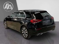 Gebraucht Mercedes A180 Progressive 136 PS (100 kW) 2020 Kosmosschwarz Limousine