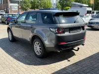 Gebraucht Land Rover Discovery 4 Pure 150 PS (110 kW) 2016 Grau SUV