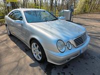 Gebraucht Mercedes CLK230 197 PS (144 kW) 2003 Silber Coupé