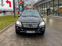 Gebraucht Mercedes ML350 224 PS (164 kW) 2009 Schwarz SUV