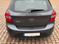 Gebraucht Ford Ka Plus 86 PS (63 kW) 2017 Grau Kleinwagen