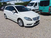 Gebraucht Mercedes B180 122 PS (89 kW) 2012 Weiß Van / Kleinbus