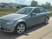 Gebraucht Mercedes C180 156 PS (114 kW) 2011 Silber Limousine