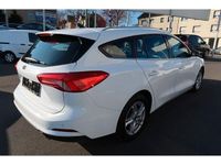 Gebraucht Ford Focus Cool & Connect 120 PS (88 kW) 2021 Weiß Kombi
