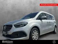 Gebraucht Mercedes T180 Progressive 131 PS (96 kW) 2025 Helvinsilber metallic Van / Kleinbus
