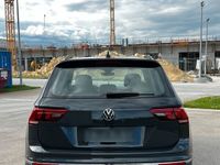 gebraucht VW Tiguan 2.0 TDI DSG | AHK | NAVI